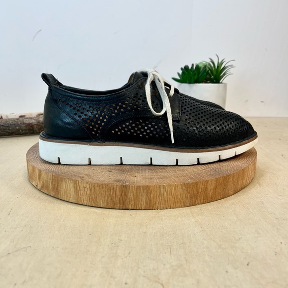 Trask | Lena Perforated Leather Sneakers Size 38/7.5 - Picture 10 of 16